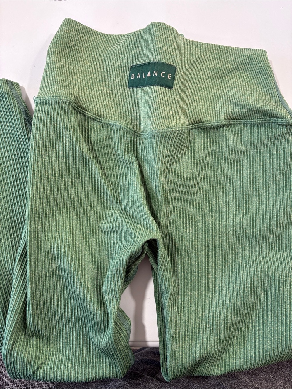 Balance adults Ribbed High-Waist Green Leggings